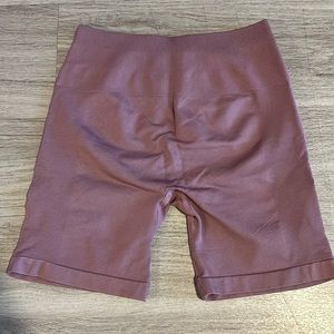 AUROLA Intensify Workout Shorts. Color: Old Rose